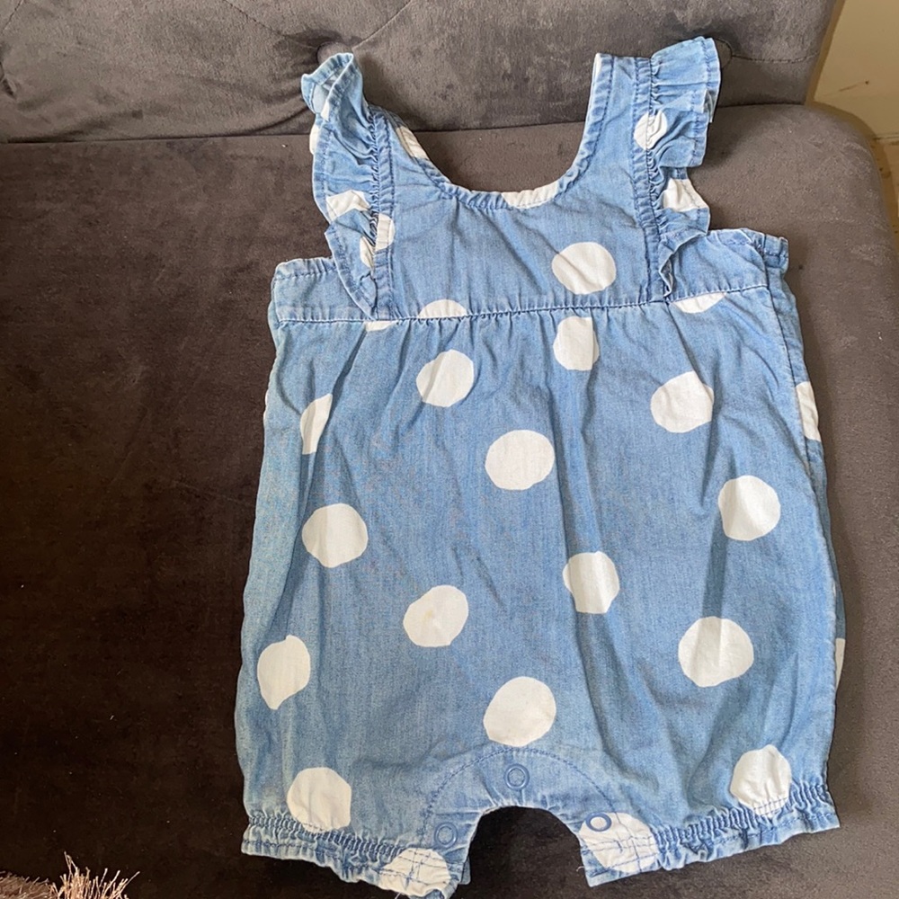 Carter’s romper size 3 months